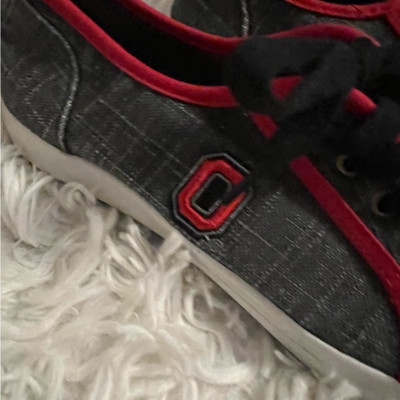 Ohio State Buckeye Ladies Sneakers, size 8 - Picture 4 of 5